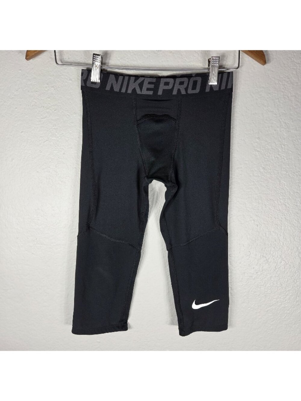 Nike Pro Bottoms 3/4 Length Boys Youth Compression Pants Black Size M